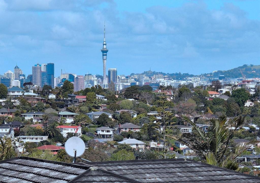 Stylish Family Retreat in Hillcrest Spa 4 Bedroom and Playroom - Resim 22