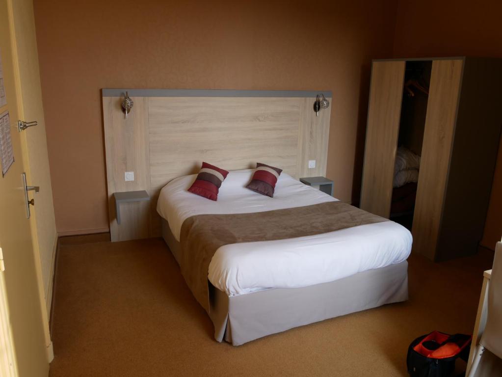 Logis Hôtel Le Lion d'Or - Habitación Doble Estándar
