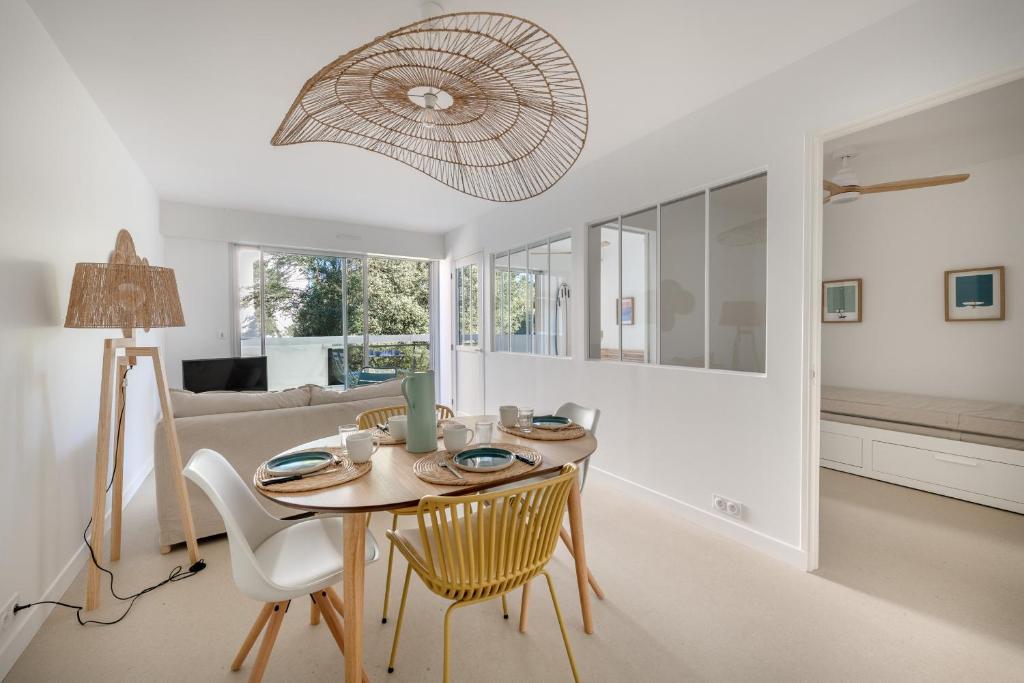 Photo de la galerie de l'établissement 10m de la plage - 2 adultes et 2 enfants, à La Baule-les-Pins