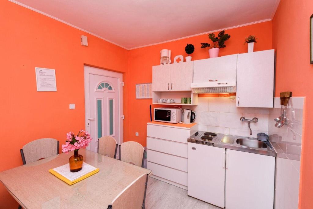 Kuchyňa alebo kuchynka v ubytovaní Apartments Goge