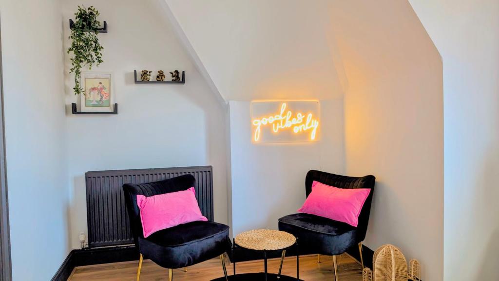 INNit Vibes - Deluxe Double Room