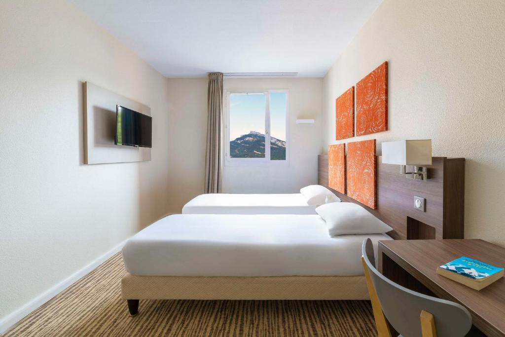Kyriad Chambéry Centre - Hôtel et Résidence - 标准的双室
