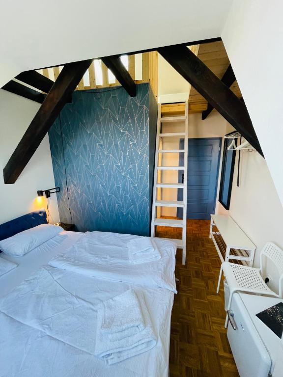 Naturální vinařství DVOREK - Penzion, Bistro & Wellness - 12