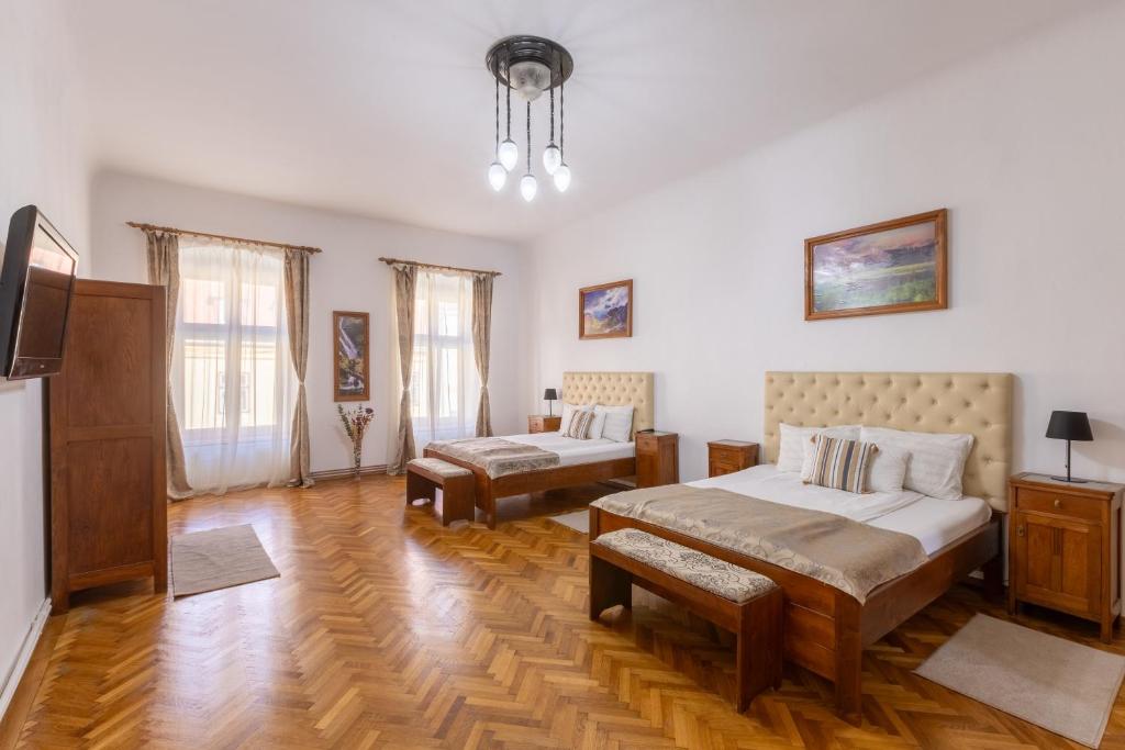 Central Apartments - Семейная студия