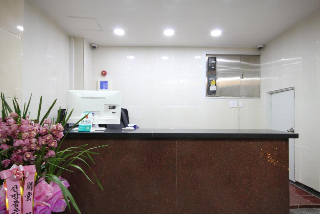 Kuchyň nebo kuchyňský kout v ubytování Business Hotel Busan Station