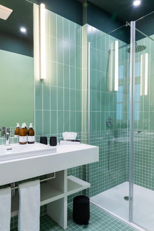 URBANAUTS STUDIOS Sylvette - 12