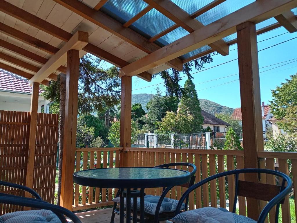 Apartman Otvoreno polje - Housity