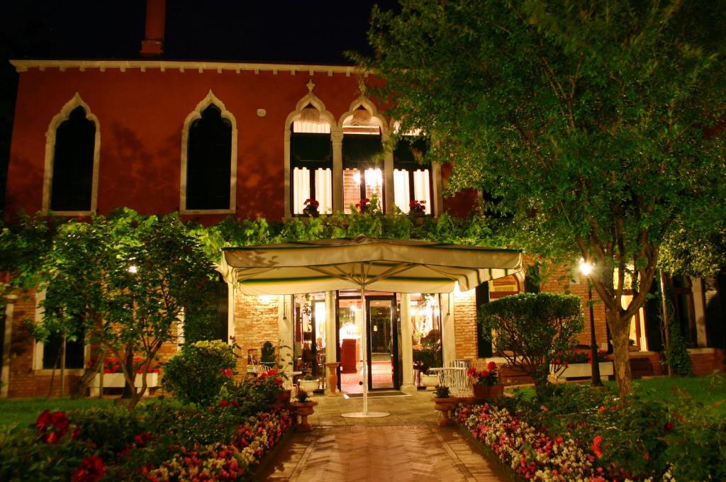 Pensione Accademia - Villa Maravege - Resim 42