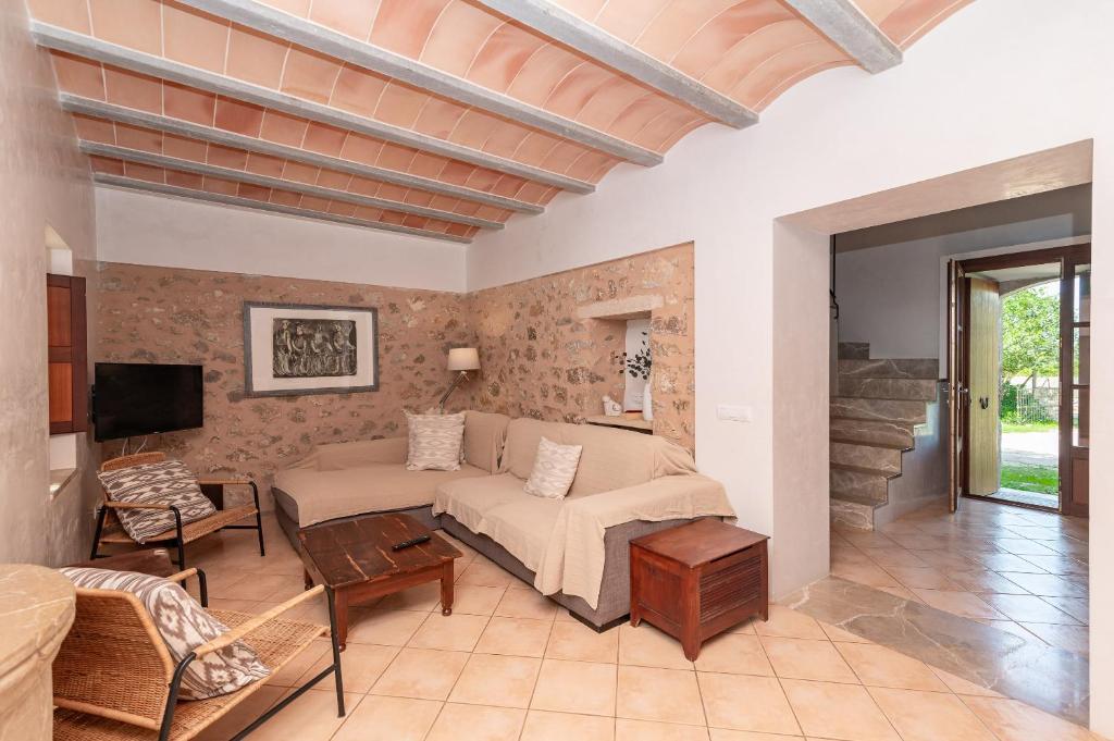 Posezení v ubytování Villa La Corbaia by Sealand Villas
