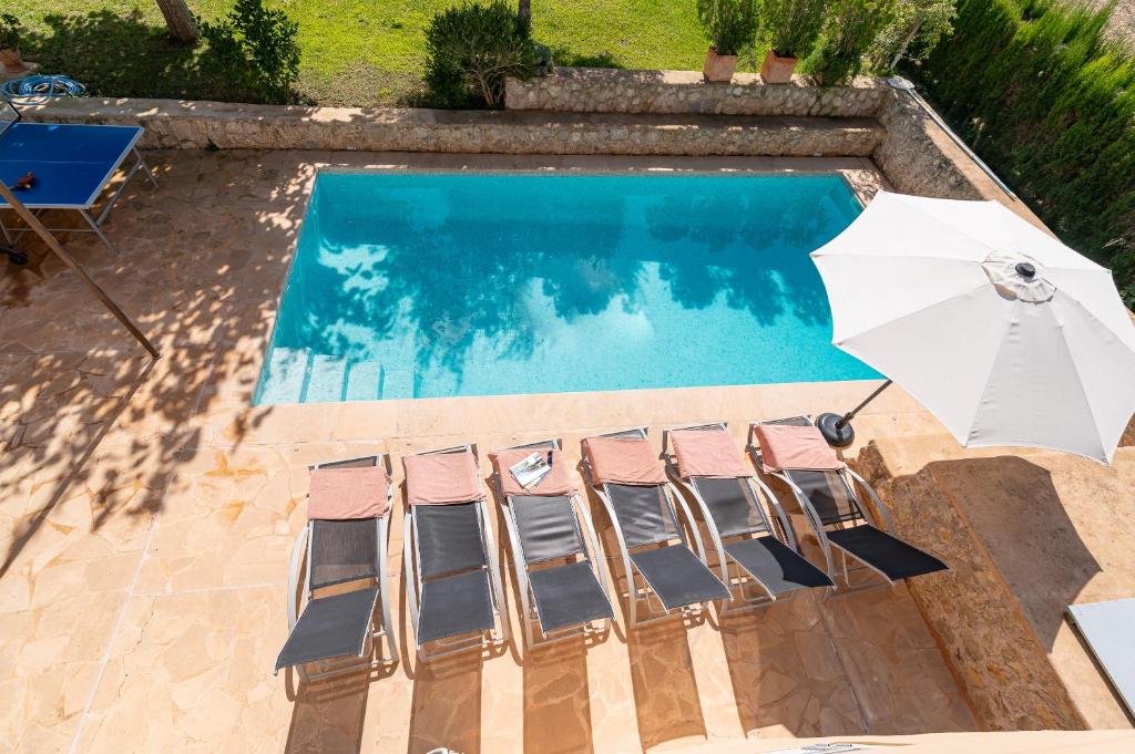Bazén v ubytování Villa La Corbaia by Sealand Villas nebo v jeho okolí