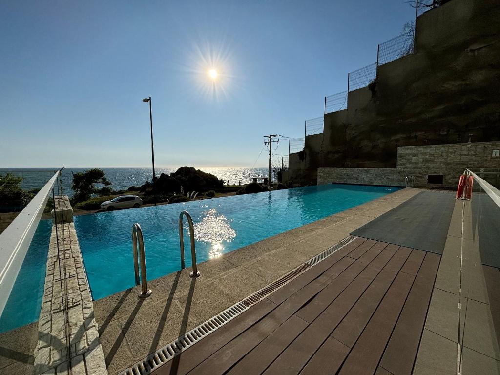 Bazén v ubytování Edificio Terraza Pacifico nebo v jeho okolí