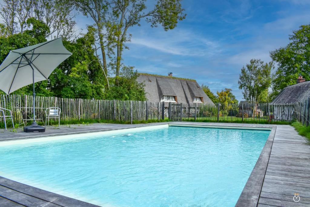 La Chaumière du Vallon -Piscine- Pont-l'Évêque 8P