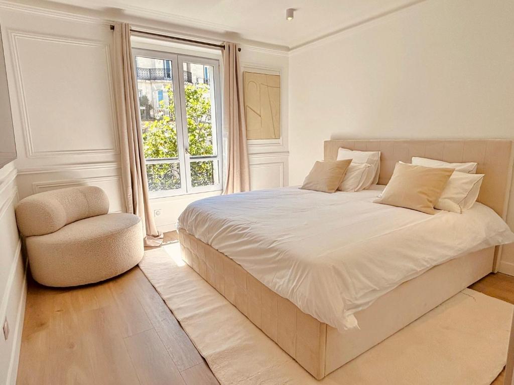 Photo de la galerie de l'établissement Le Penthouse Bourdonnais, à Paris