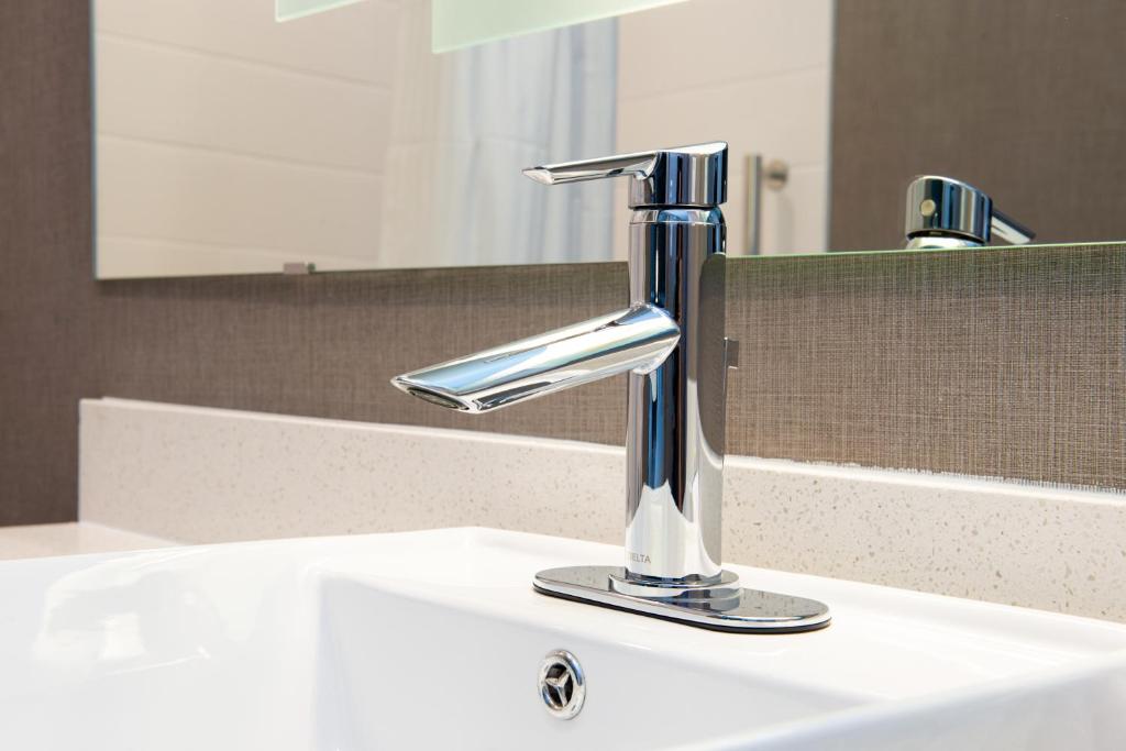 SpringHill Suites by Marriott Kansas City Northeast - Suite, 1 Kingsize Bed, Slaapbank, Onderschuifbed