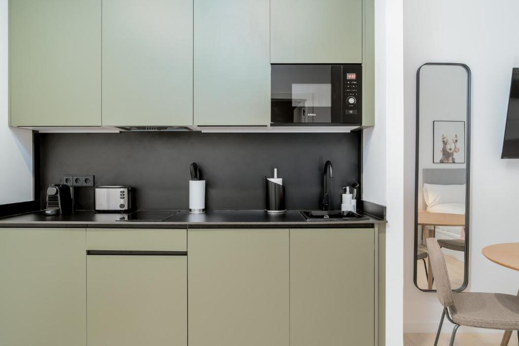 Limehome Santiago de Compostela - 7