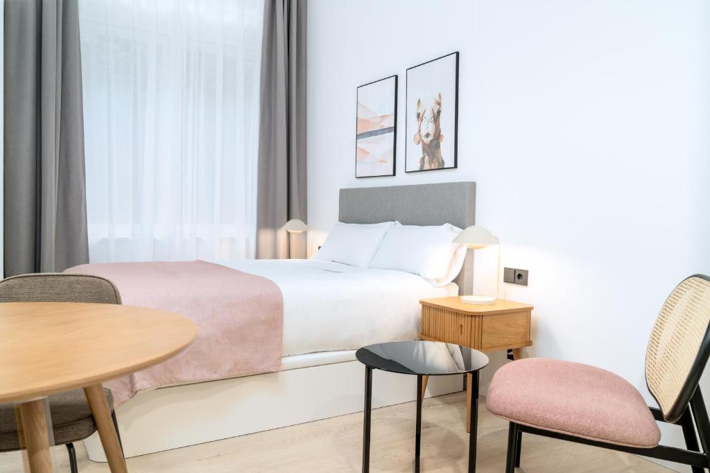 Limehome Santiago de Compostela - 3