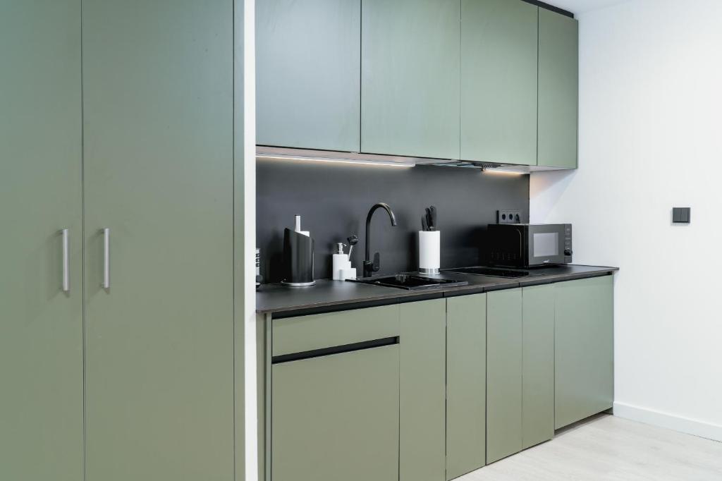 Limehome Santiago de Compostela - 11