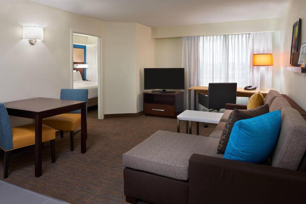 Residence Inn by Marriott Toronto Airport - Resim 12