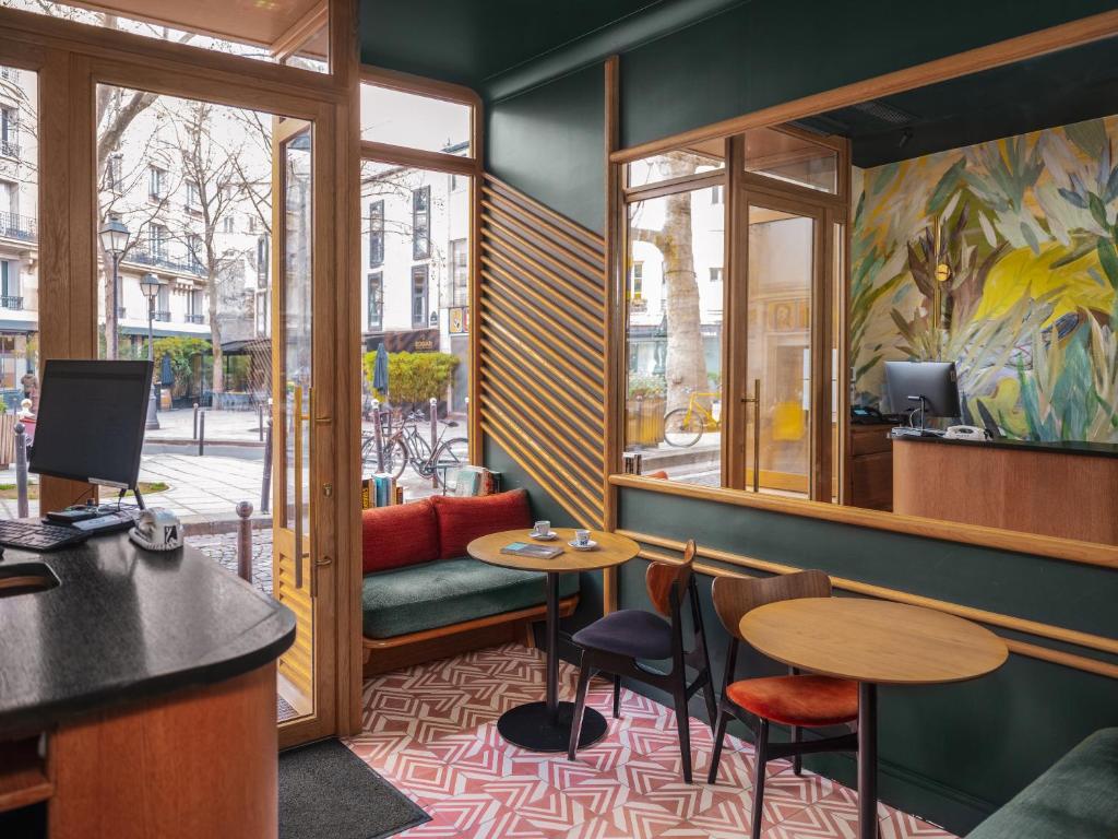 Hôtel Edgar & Achille - Resim 4