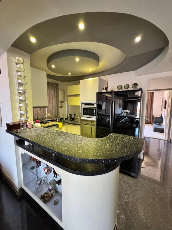 Kuchyň nebo kuchyňský kout v ubytování Ain Sokhna 5-bedroom Luxury Villa - Porto Sokhna