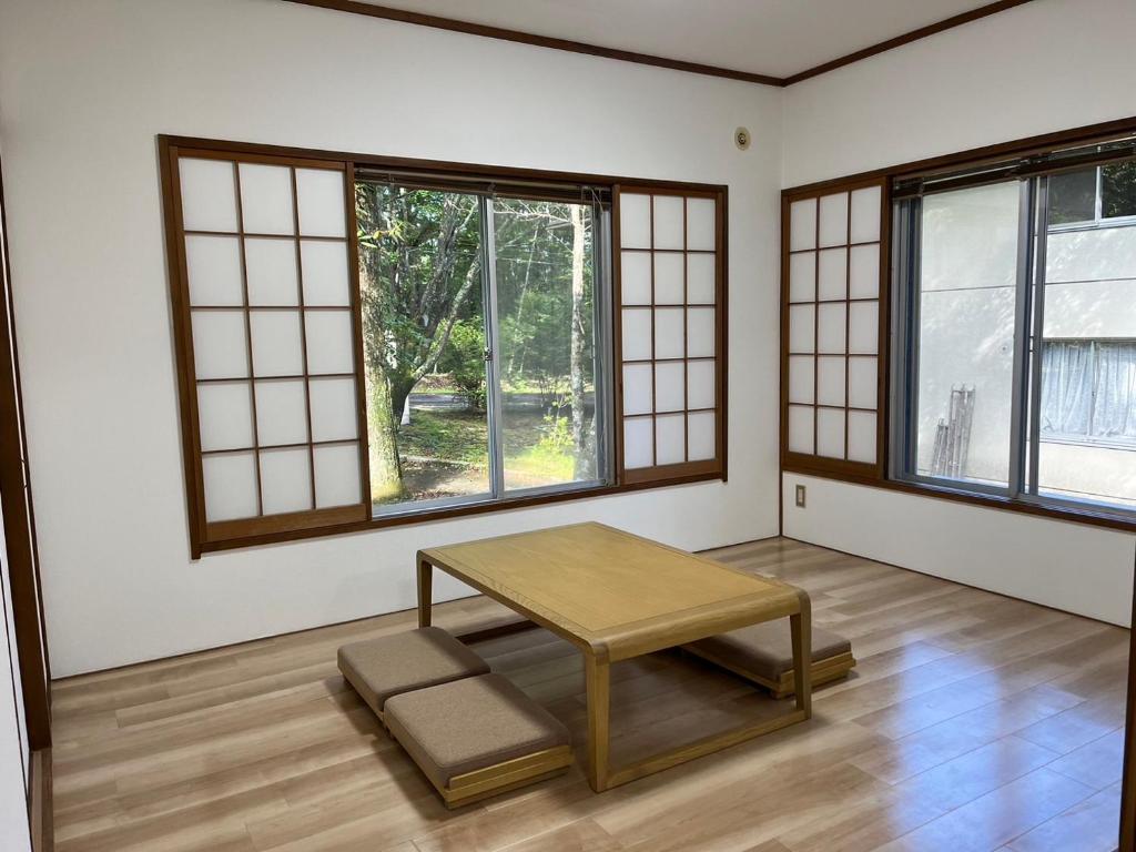 Fotografie z fotogalerie ubytování 軽井沢七福荘ホテル v destinaci Cumagoi