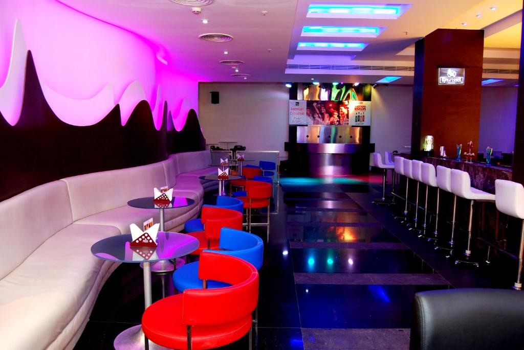Restaurace v ubytování Gokulam Park Sabari-Siruseri SIPCOT