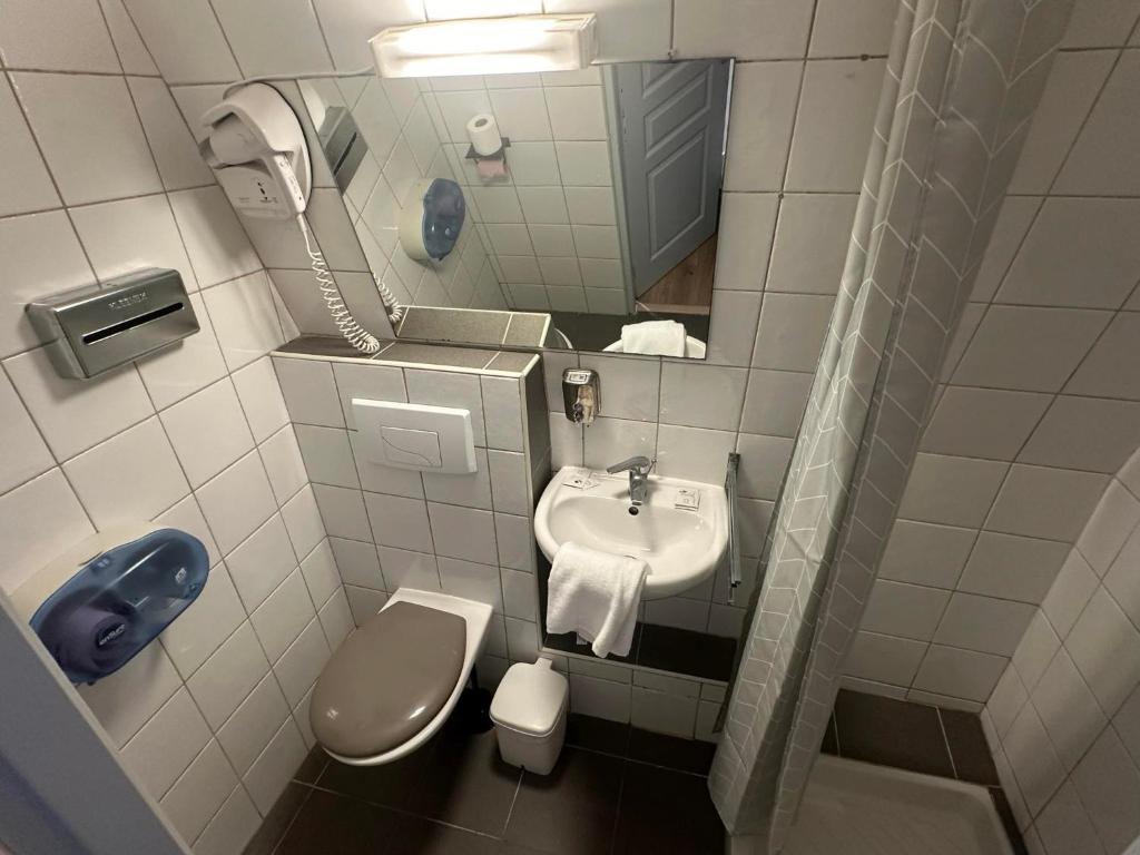 Hôtel Victoria - Resim 20