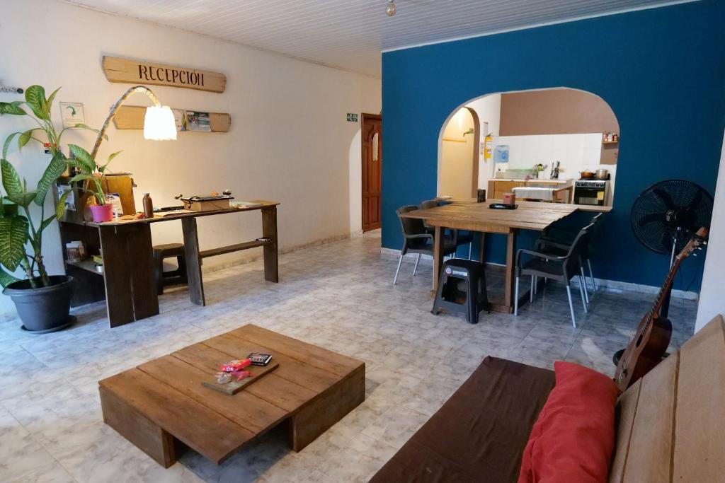 Istumisnurk majutusasutuses Nomada Hostel
