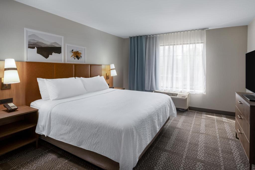 Staybridge Suites West Des Moines by IHG - King Suite Met één Slaapkamer