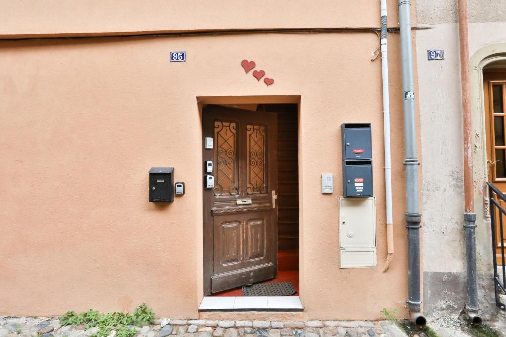 Au pied des remparts à Eguisheim – photo 27
