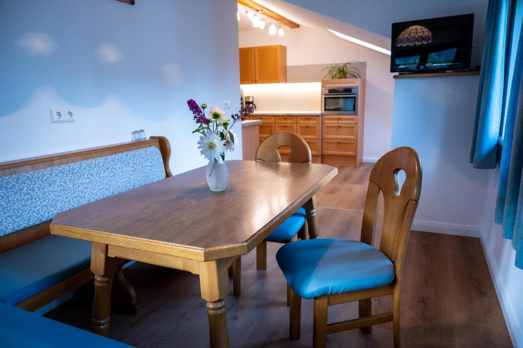 Kuchyň nebo kuchyňský kout v ubytování Ferienwohnung Miriam