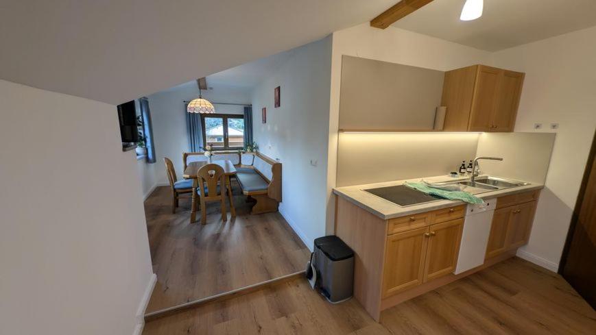 Kuchyň nebo kuchyňský kout v ubytování Ferienwohnung Miriam