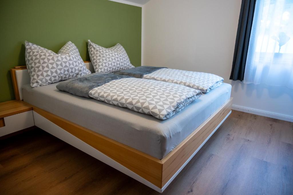 Postel nebo postele na pokoji v ubytování Ferienwohnung Miriam