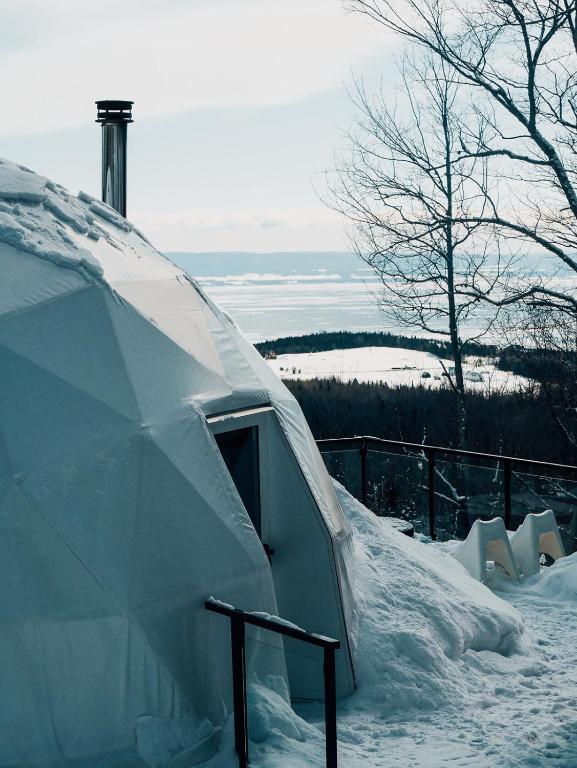 Příroda nedaleko luxury tent