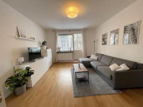 Posezení v ubytování Flatin erbjuder lägenheter i södra Stockholm