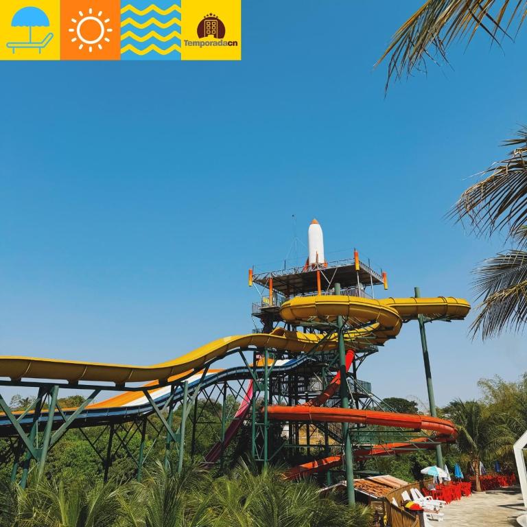 A piscina localizada em Piazza com acesso ao Acqua Park ou nos arredores