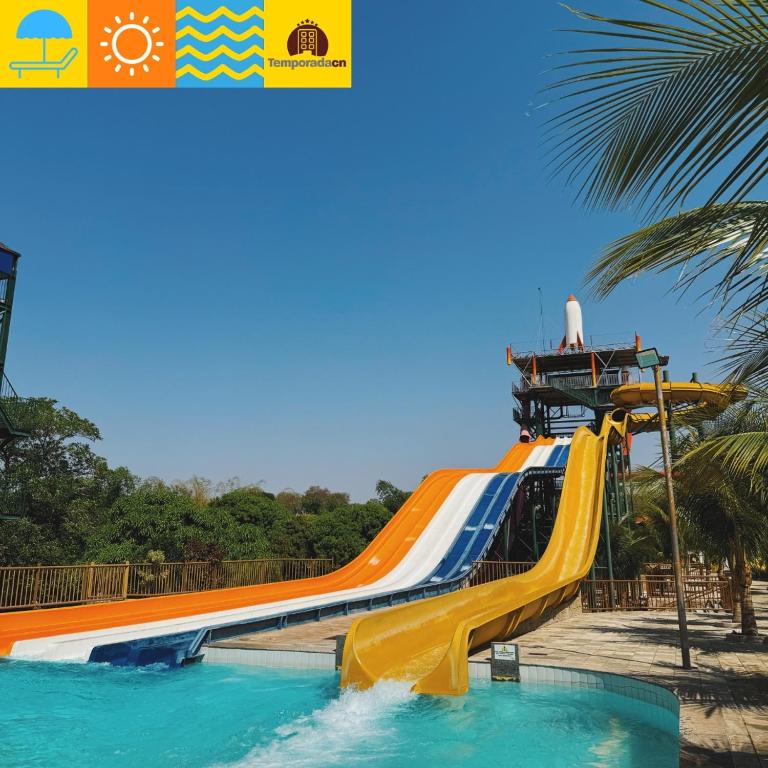 A piscina localizada em Piazza com acesso ao Acqua Park ou nos arredores