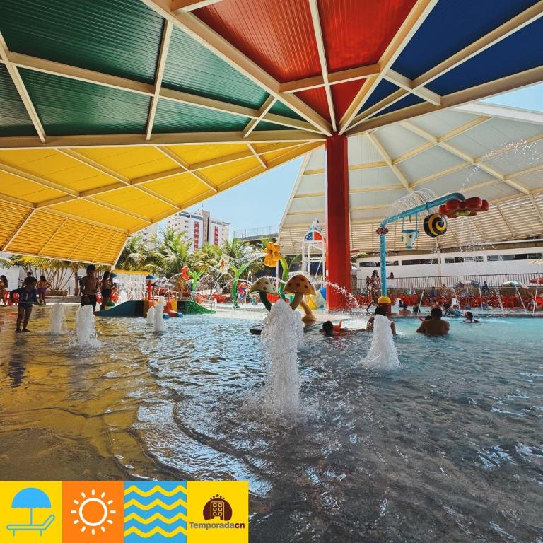 A piscina localizada em Piazza com acesso ao Acqua Park ou nos arredores