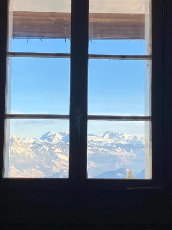 Nespecifikovaný výhled na hory nebo výhled na hory při pohledu z bed and breakfast