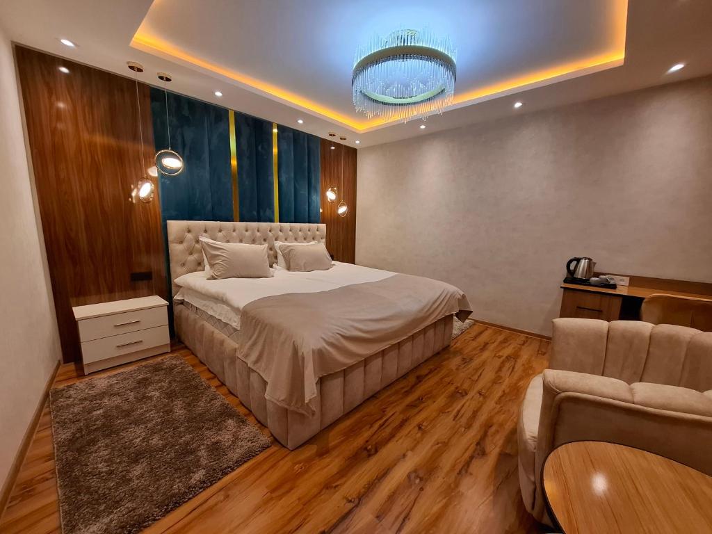 Old Tatev Guesthouse - Tweepersoonskamer Met Eigen Badkamer