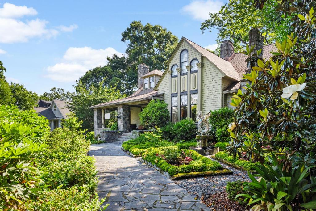 Stonehurst Place Bed & Breakfast photo