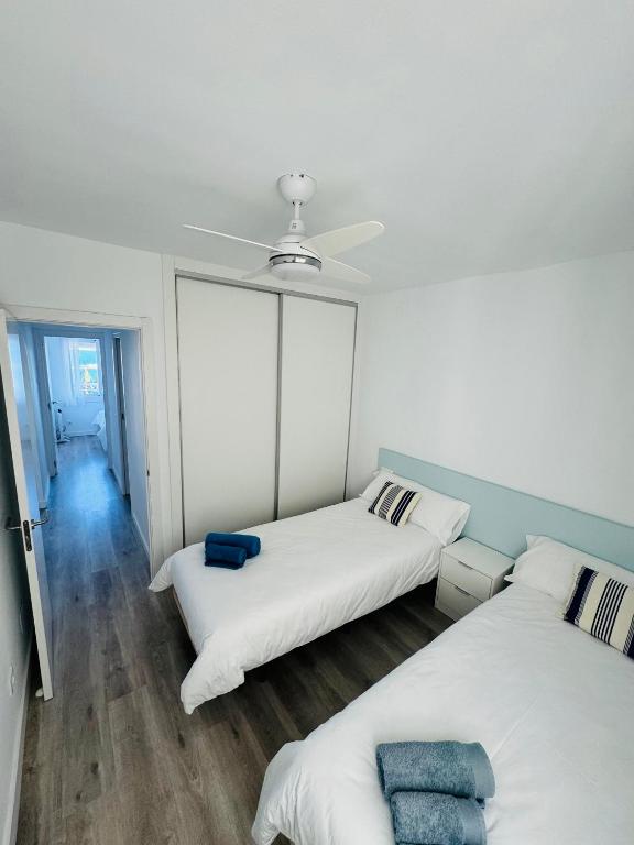 Postel nebo postele na pokoji v ubytování Apartamento Canyelles playa