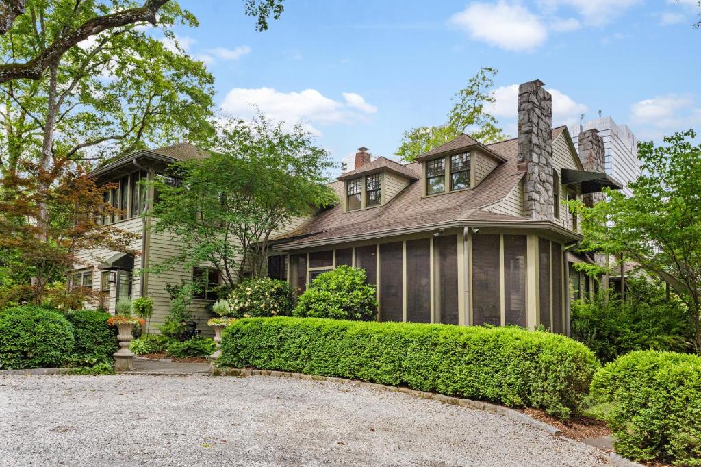 Stonehurst Place Bed & Breakfast photo