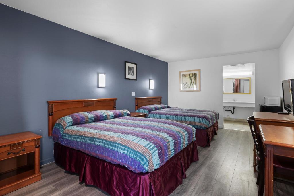 Travel Inn - 