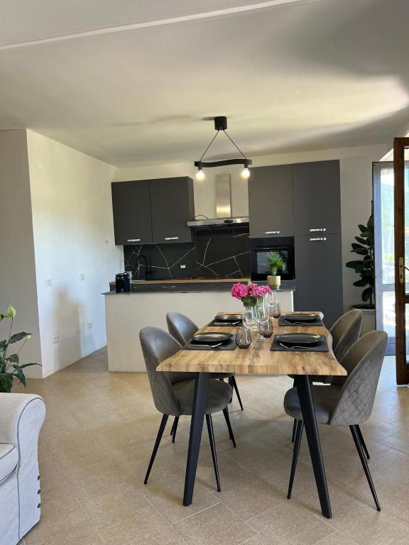 Kuchyň nebo kuchyňský kout v ubytování Casa Vacanze LEON