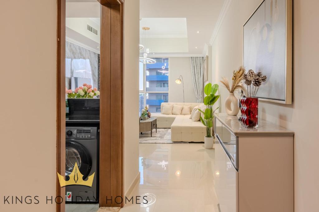 Kuchyň nebo kuchyňský kout v ubytování Royal suites Dunya tower Burj Khalifa St Kings