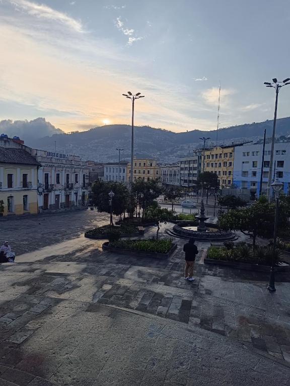 Nespecifikovaný výhled na hory nebo výhled na hory při pohledu z hostelu