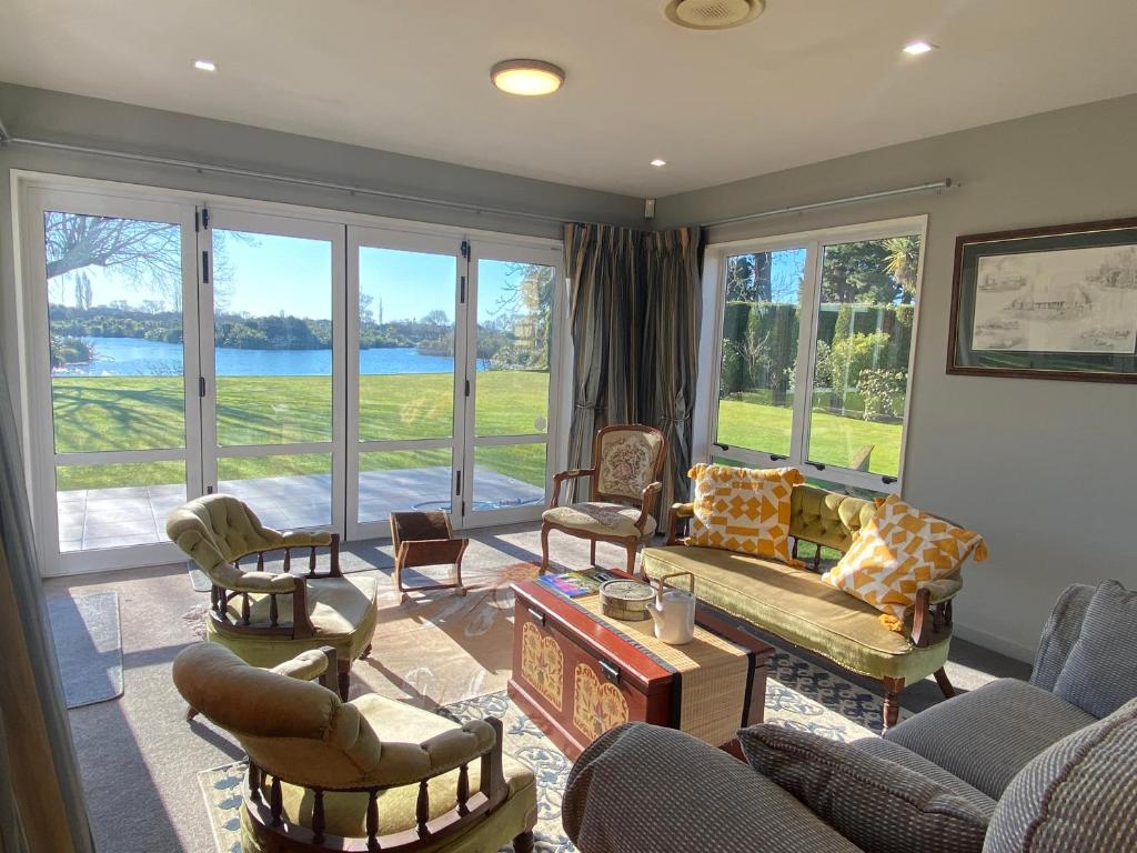 Calm Swan Villa - Resim 13