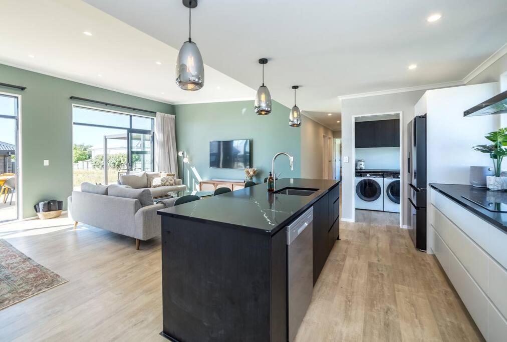 Sunset On Syrah - Resim 25