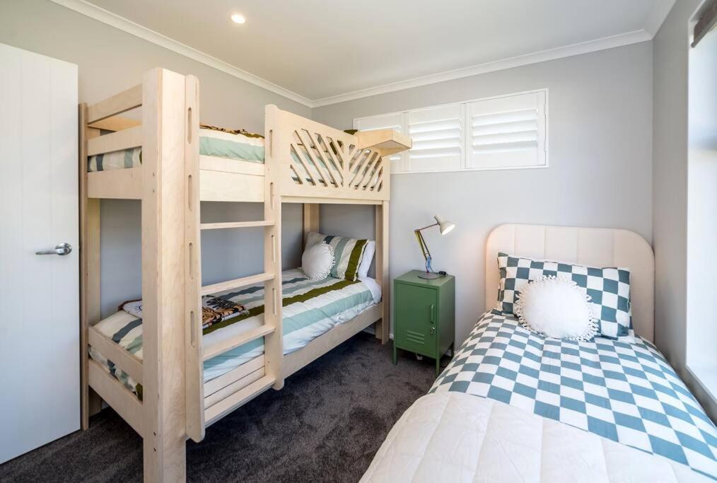 Sunset On Syrah - Resim 33